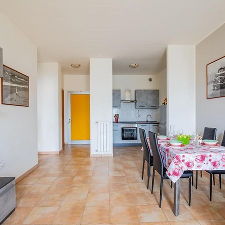 Pretty House Apartment Viareggio Exterior photo